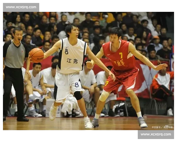 青春热血在球场绽放校园篮球点燃团队梦想与成长荣耀新篇章